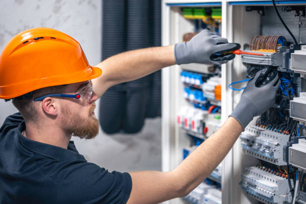 Best Licensed Electrician  in West End Cobb Town, AL
